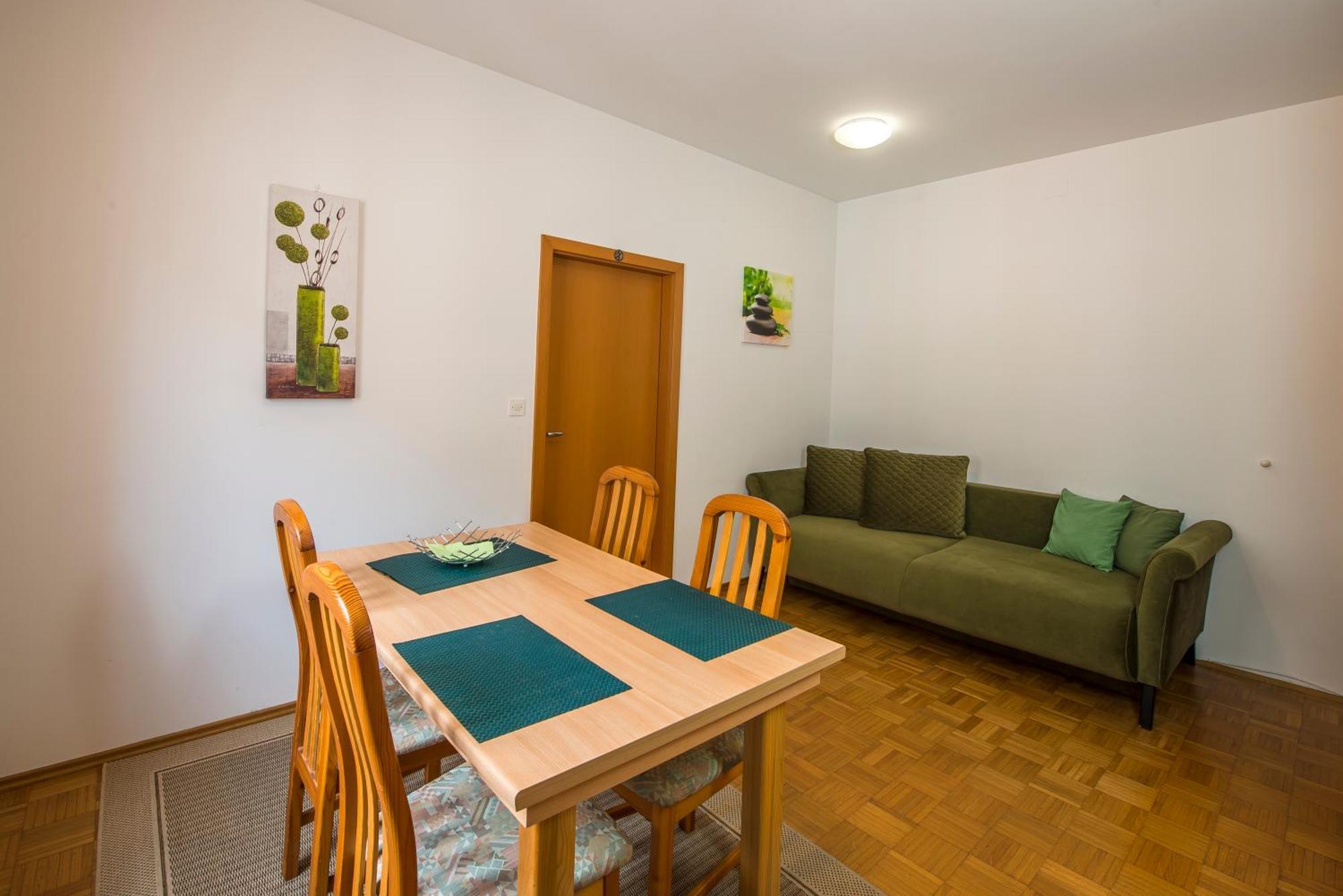 Apartments Rombon Klavdij With Free Onsite Parking Bovec Εξωτερικό φωτογραφία